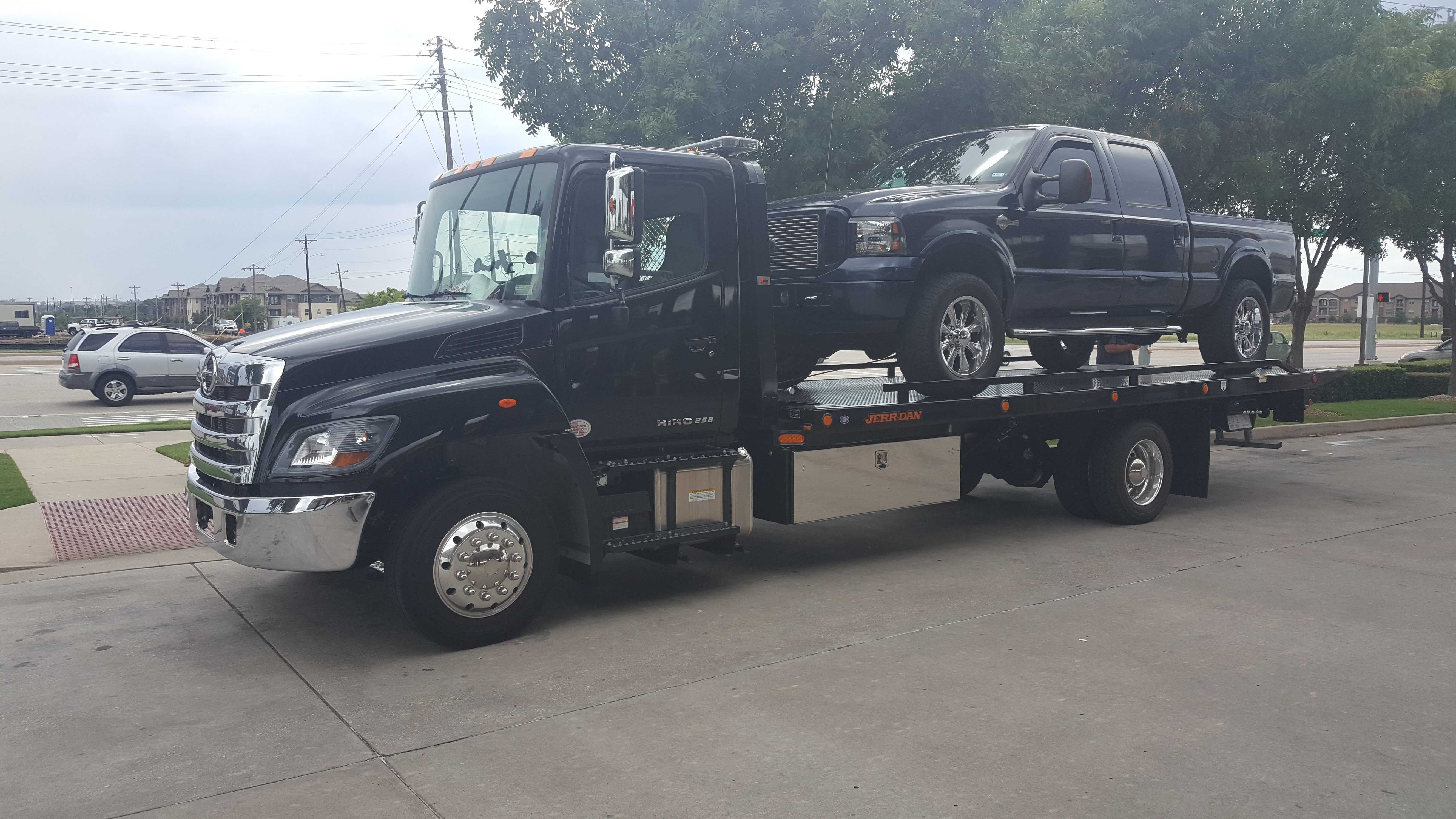 Towing Service & Roadside Assistance business image in Garland, TX